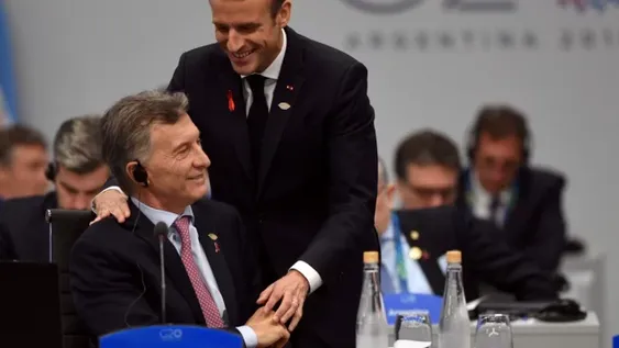 Macri suspendió la gira a París y Bruselas por la crisis económica del país