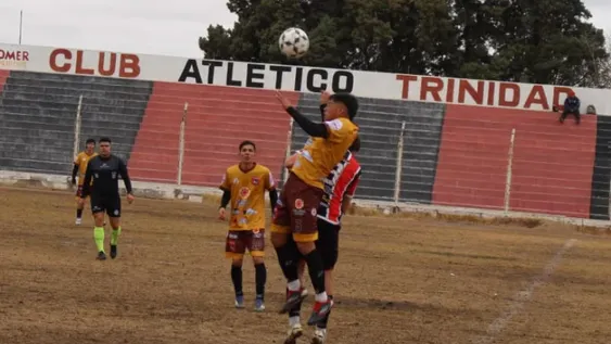 REACCIÓN. Atlético Trinidad dio vuelta la historia ante Zondina para ser uno de los punteros en el inicio del Torneo Clausura.