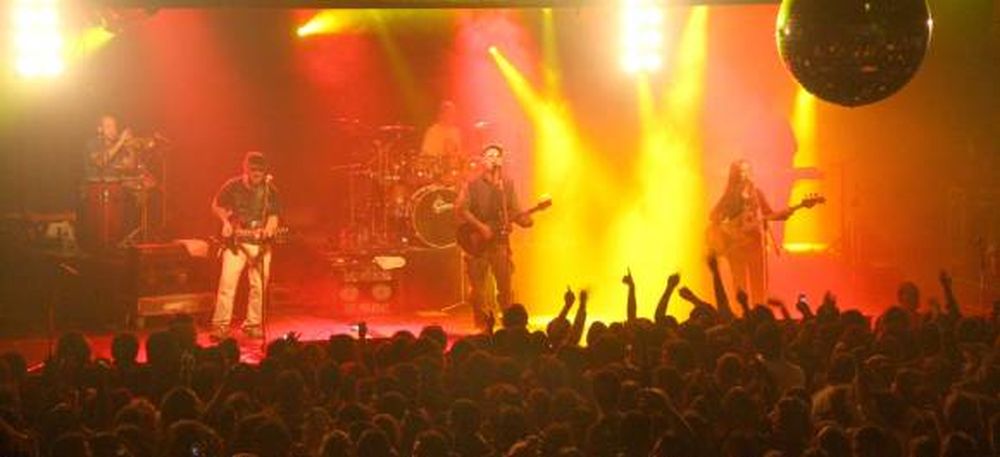 Rugieron las guitarras