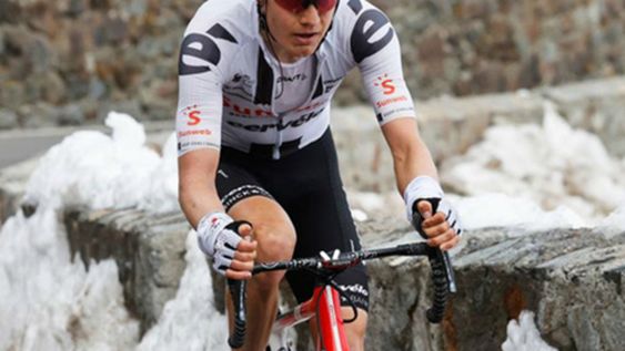 Un nuevo líder en el Giro tras subir el Stelvio