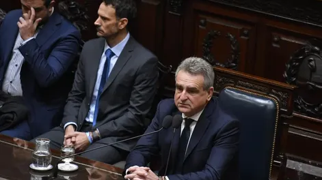 Rossi rechaza la idea de que el país tenga que hacer una devaluación