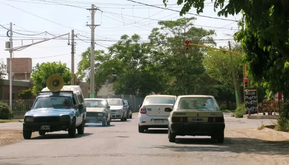 Urge obra de ensanche en calle Sargento Cabral