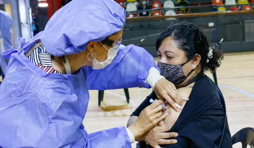 Hoy comienzan a vacunar con la segunda dosis de Covishield a sanjuaninos