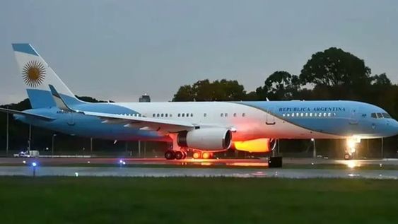 Abren un expediente a pilotos del avión presidencial por la peligrosa maniobra