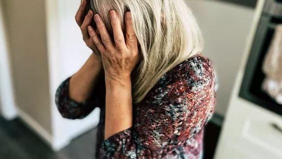 Mujeres, principales víctimas de la violencia contra mayores