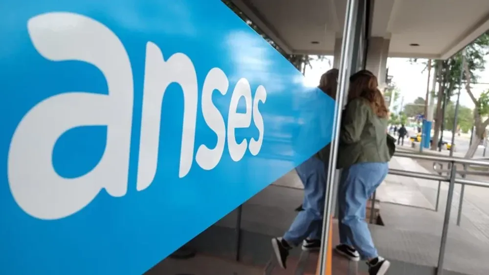 Anses: el Gobierno oficializó el pago del refuerzo de $15.000 a jubilados y pensionados