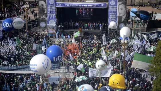 La CGT piensa reclamar mejoras de entre 35 y 40%