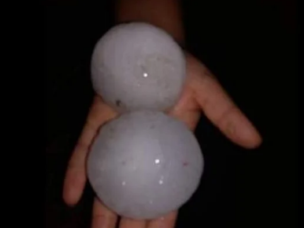 En Mendoza cayó granizo del tamaño de un huevo