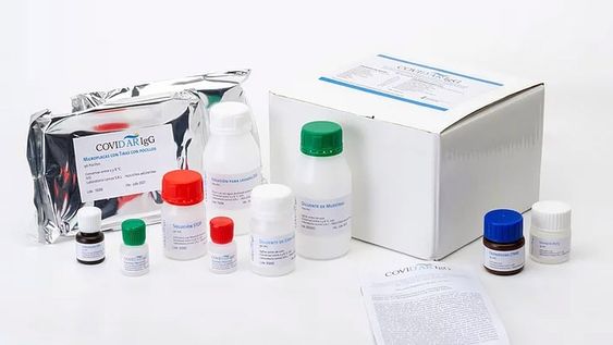 El 95% desarrolla anticuerpos 45 días después del primer síntoma