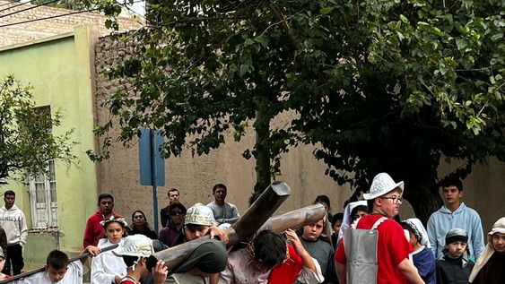 El próximo Viernes Santos se realizará una nueva edición del tradicional Vía Crucis Infantil, de la Parroquia Santísima Trinidad.