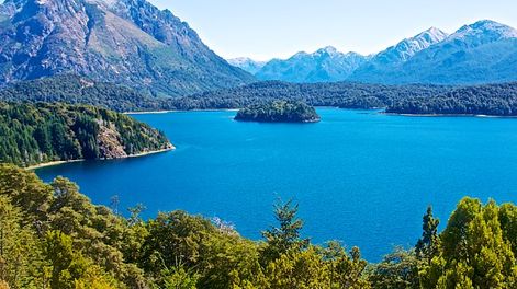 Filmaron una extraña forma en el Nahuel Huapi: ¿El Nahuelito?