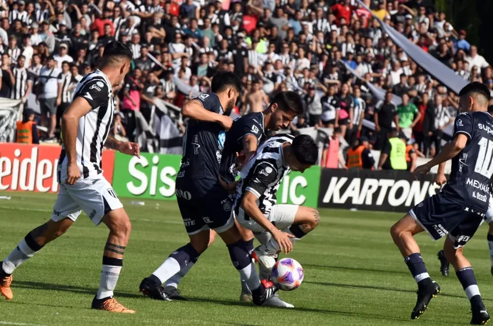 Gimnasia fue el dueño de Mendoza