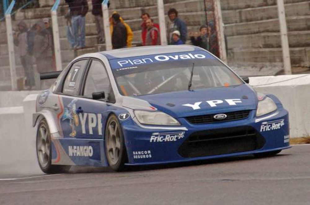 Fecha doble en el callejero de Santa Fe