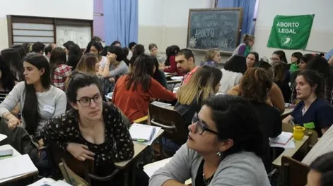 Creció 67% el ingreso a universidades públicas en los últimos diez años