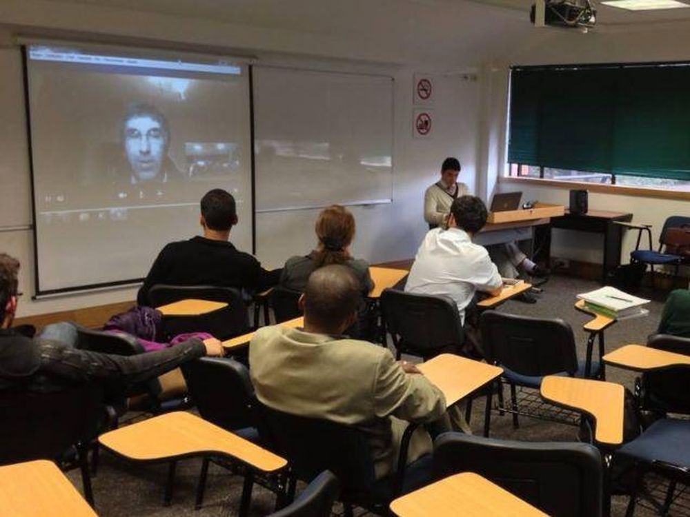 Increíble: alumno tenía sexo mientras tomaba clases a distancia por el coronavirus