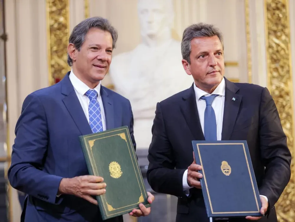 Massa: “El desafío que tenemos que recorrer juntos es que Vaca Muerta llegue a Brasil”
