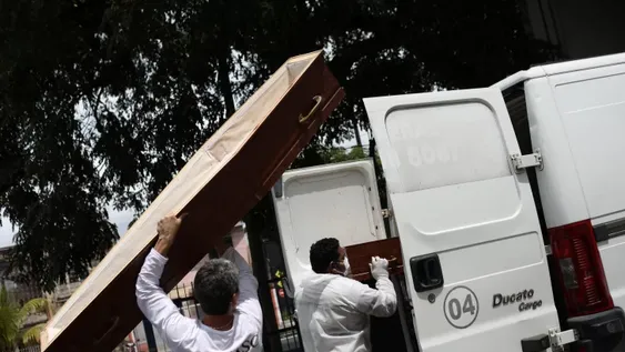 Brasil confirmó 600 nuevas muertes por coronavirus y el total se acerca a 8.000