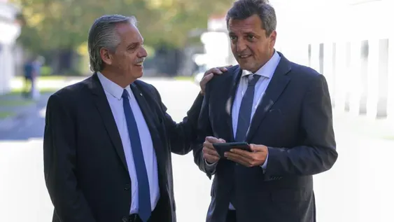 Endurecen el cepo a importaciones y suben las tasas para calmar al blue