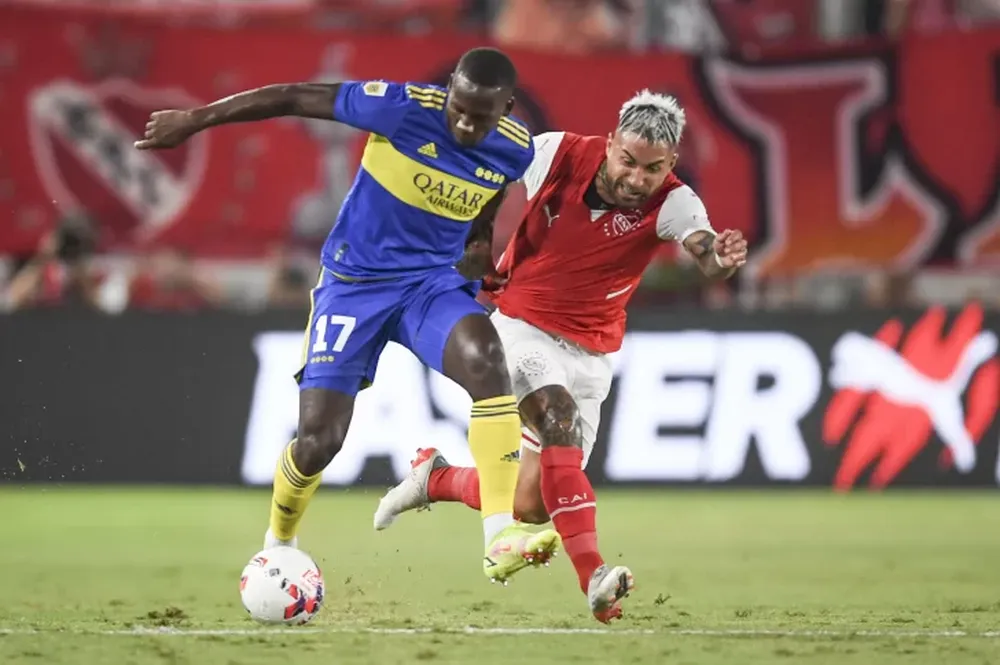 La lluvia terminó aguando el empate en dos goles entre Independiente y Boca