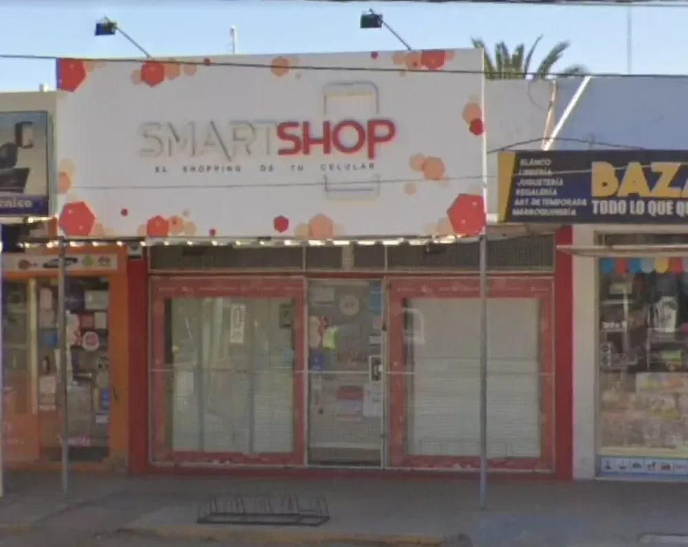 Ladrones robaron en un local de electrónica al que entraron haciendo un boquete