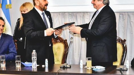 Interna en el oficialismo: Alberto recibió a Insfrán para influir en la estrategia electoral