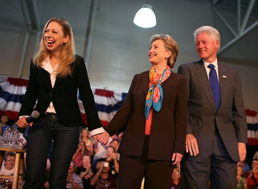 Hoy se casa Chelsea Clinton