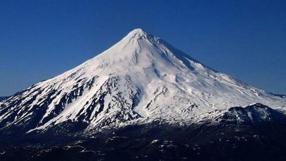 Malestar en Neuquén porque Nación declaró al volcán Lanín como sitio sagrado mapuche