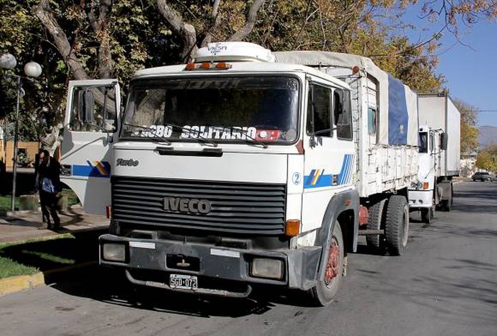 Malestar en Gobierno por reparto de ayuda nacional