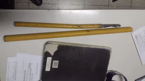 Intentaban entrar a un domicilio, los pescó la policía  y quedan detenidos por llevar marihuana