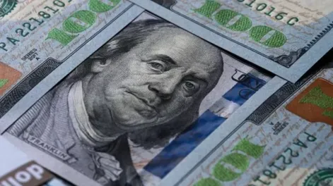 El dólar blue arrancó el mes en baja luego de tocar su mayor valor desde agosto