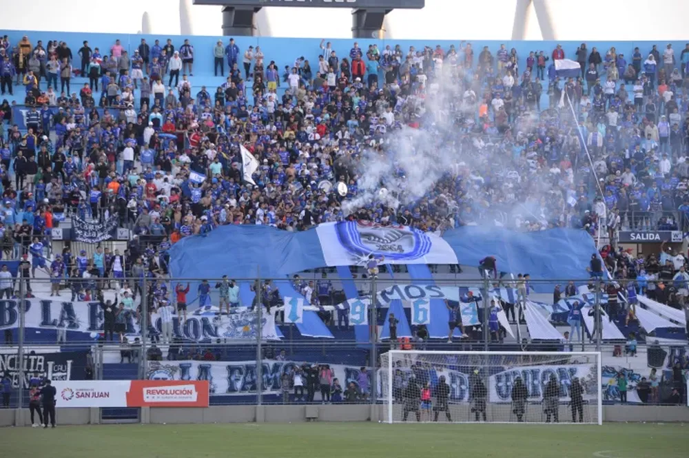 Unión ganó en el Cabot y sigue liderando el Torneo Local