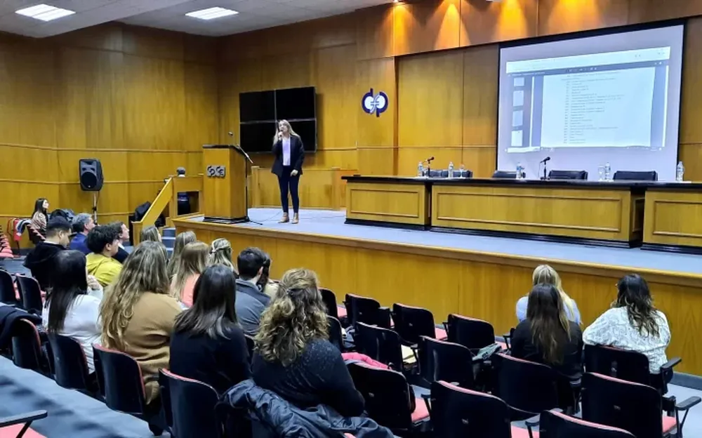 La Comisión de Jóvenes del CPCE lanzó la Guía del Joven Profesional 8.0