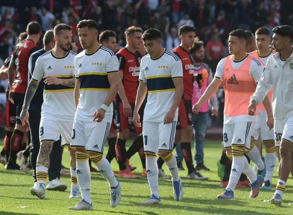 Tropezón y máxima alerta en Boca