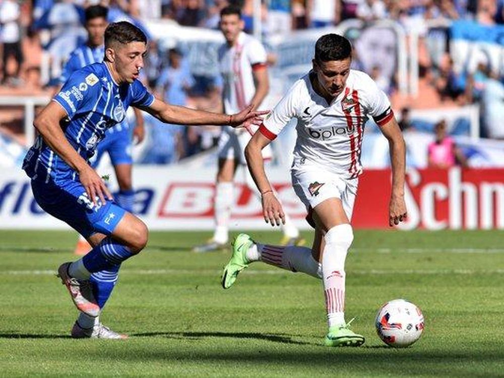 En un partidazo, Godoy Cruz empató con Estudiantes 3 a 3
