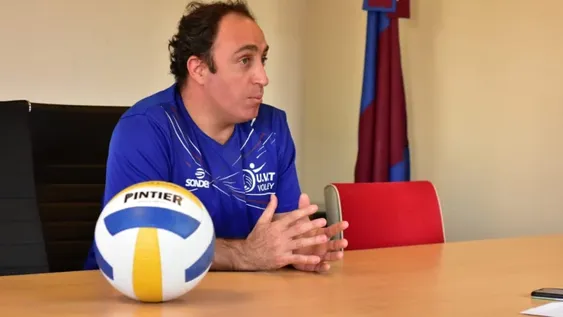 El entrenador de UVT apostará por los juveniles del club para afrontar la Liga nacional