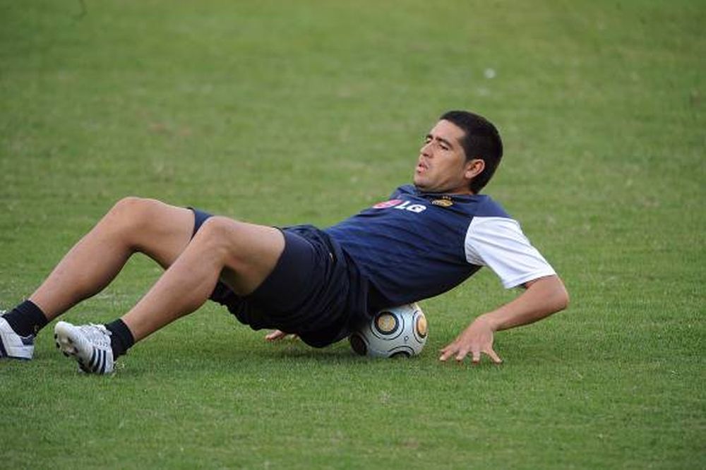 Román Riquelme pone trabas