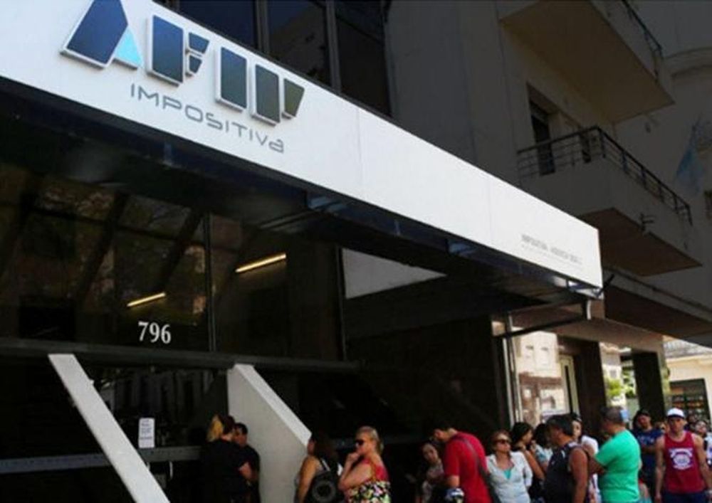 La recaudación de julio creció 104,6% anual, otra vez por debajo de la inflación