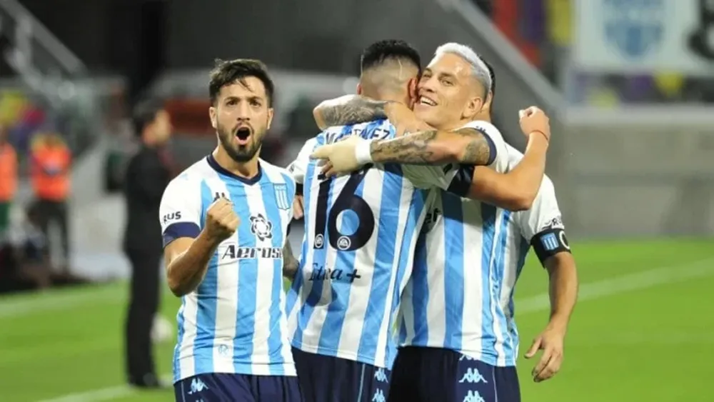 Racing venció a Gimnasia y Tiro (S) y amplió su buen presente