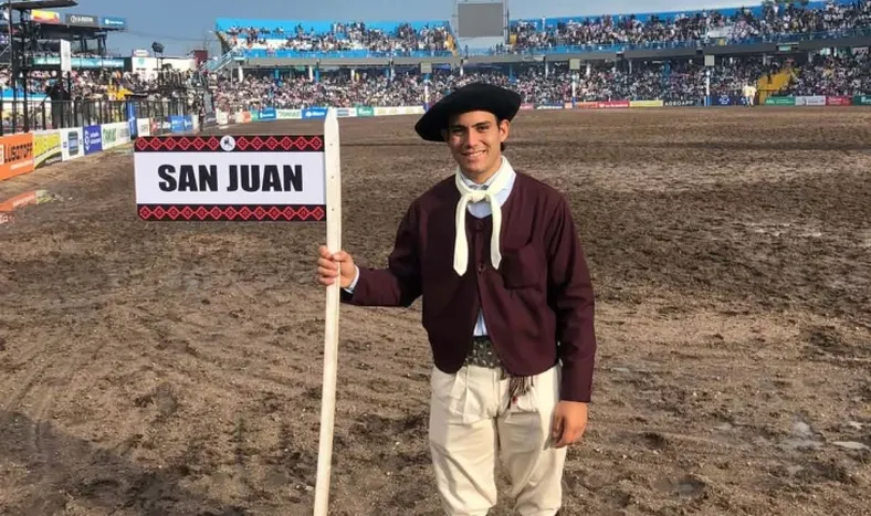 Notable fue la primera monta de Benjamín Costa en el Festival de Doma cordobés