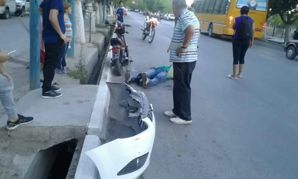 Un motociclista terminó golpeado en un accidente en Pocito