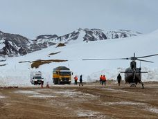Veladero comenzó a realizar&nbsp;traslados aéreos puntuales de colaboradores, aprovechando los momentos en los que el clima permite efectuar las operaciones con seguridad.
