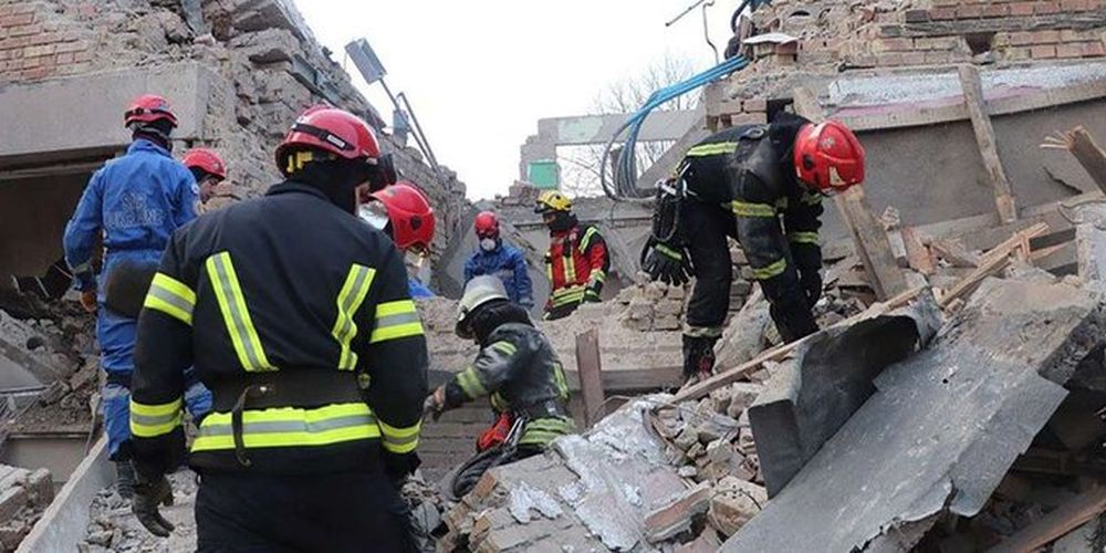 Ucrania: un muerto y 25 heridos cuando un misil impactó un edificio residencial