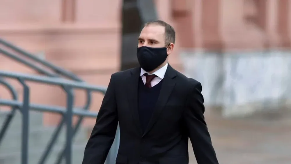 Martín Guzmán dio negativo en el hisopado de coronavirus