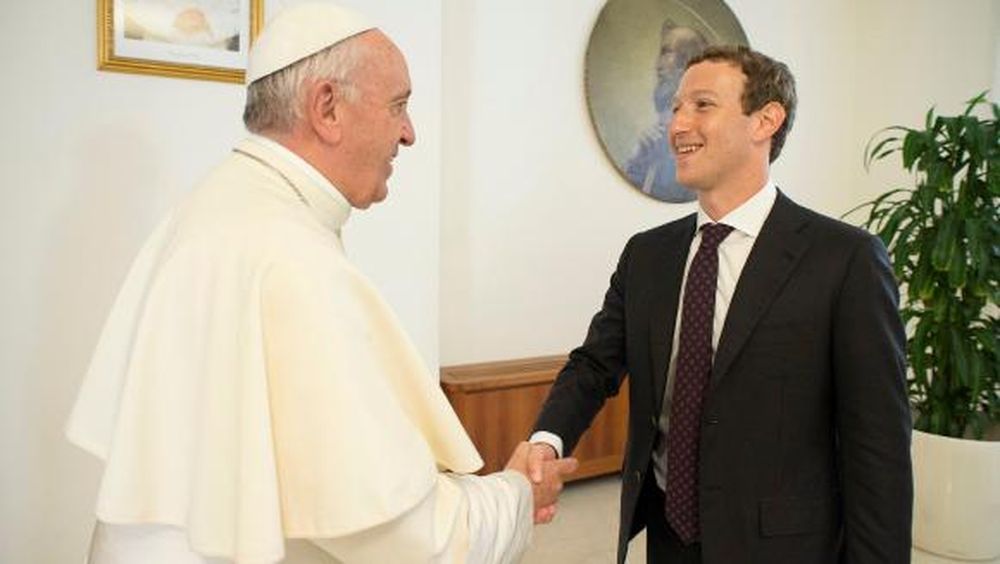 El Papa, con Zuckerberg