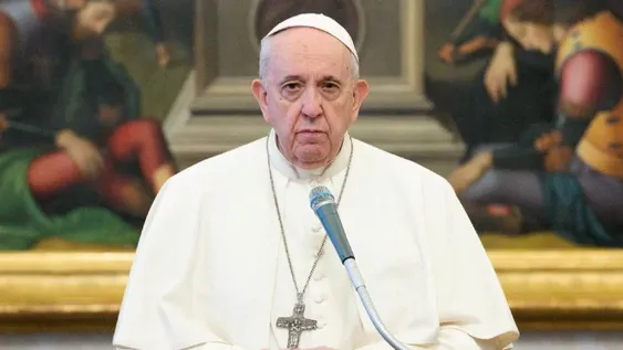 Hisoparon al Papa Francisco por ser contacto estrecho