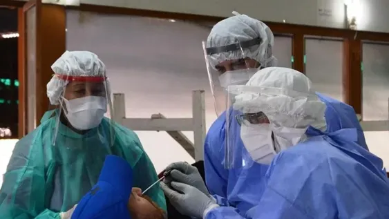 Empezaron a realizar testeos por coronavirus en las dos ferias de la provincia