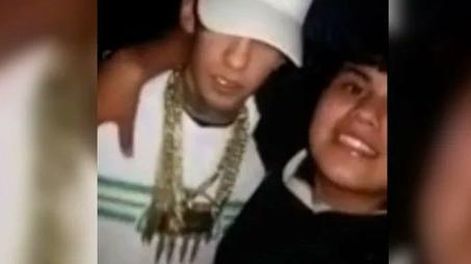Una fan intentó darle un beso en la boca a L-Gante: el video con la reacción del cantante