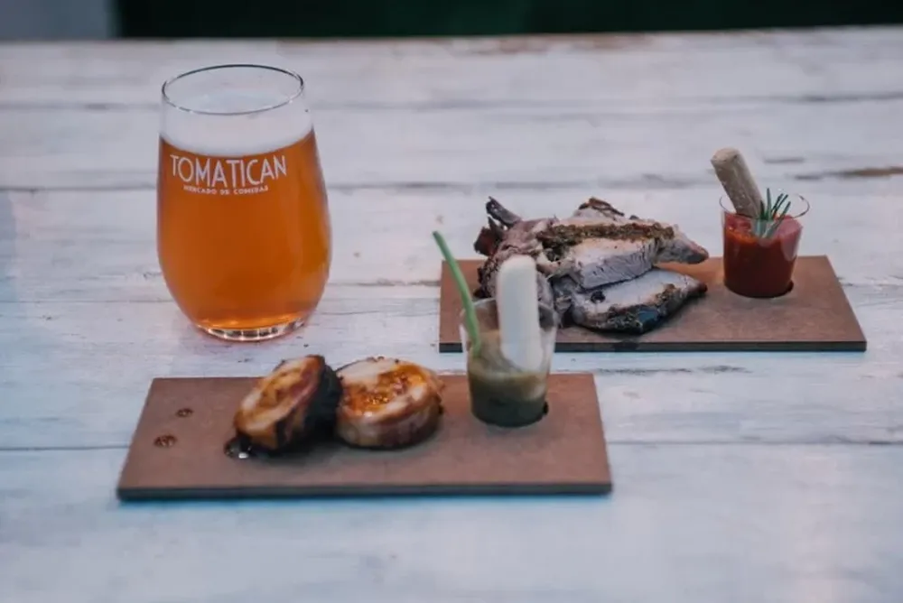 Hoy se cena (en) Tomaticán