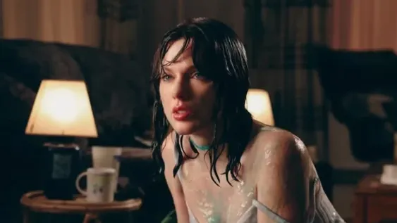 Taylor Swift lanzó Opalite.