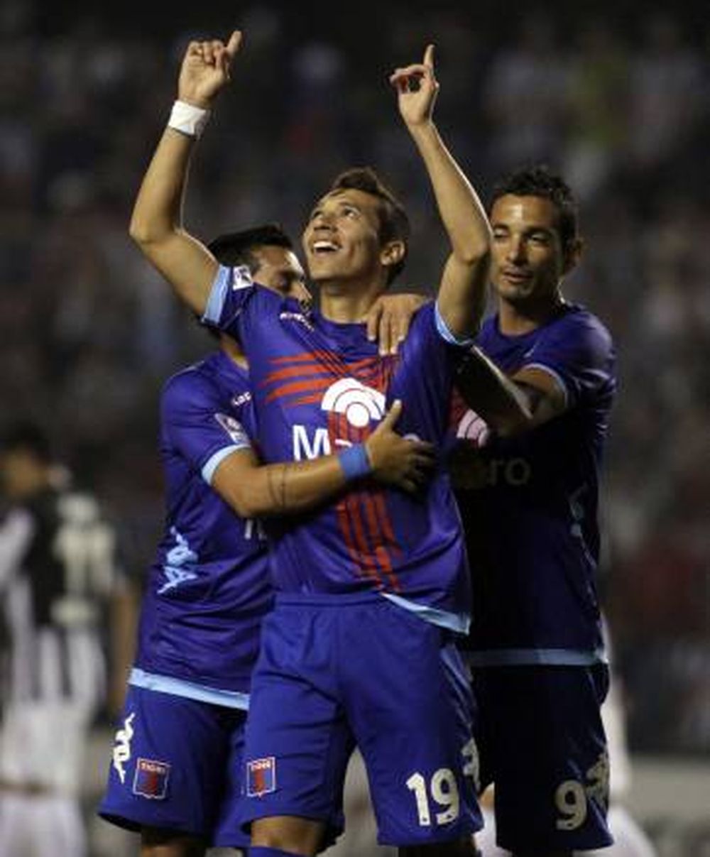 Tigre pasó por Botta